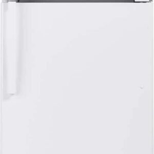 GE - 28 in. Wide 17.5 Cu. Ft. Top-Freezer Refrigerator with Edge-to-Edge Glass Shelves - White